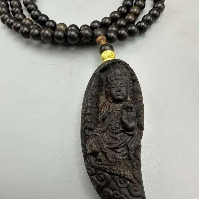 爵倾 沉贵宝月牙雕刻观音毛衣链 檀木 木作项链 男女同款情侣款