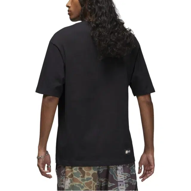 Jordan BrandUNDEFEATED T