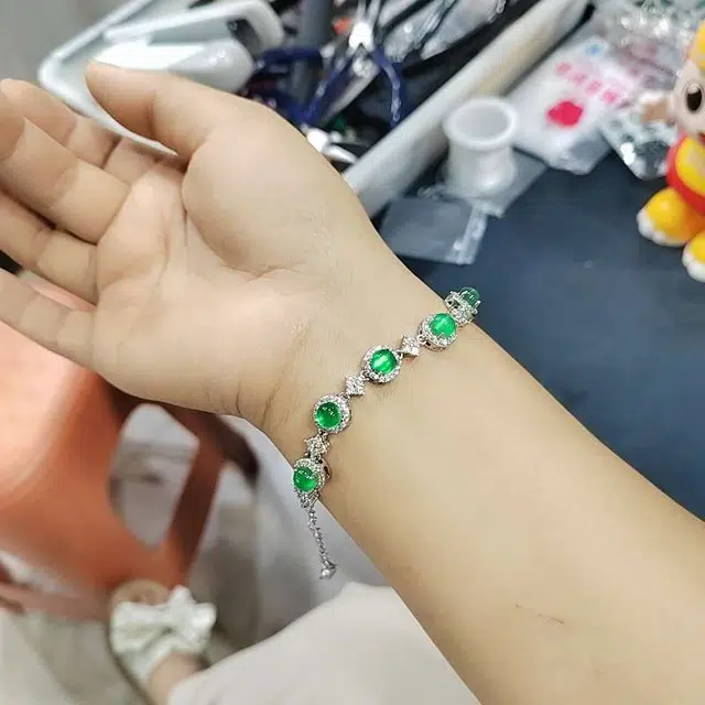 识恩 薄荷冰爱丽丝多子多福 新中式轻奢高级感国潮复古风＃好运 精致简约时尚气质优雅温婉小众设计 玉髓 手链 女款