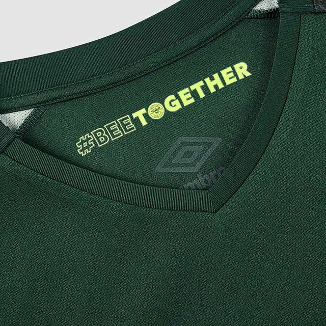 umbro 2425 V
