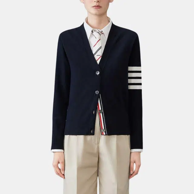 THOM BROWNE LogoV