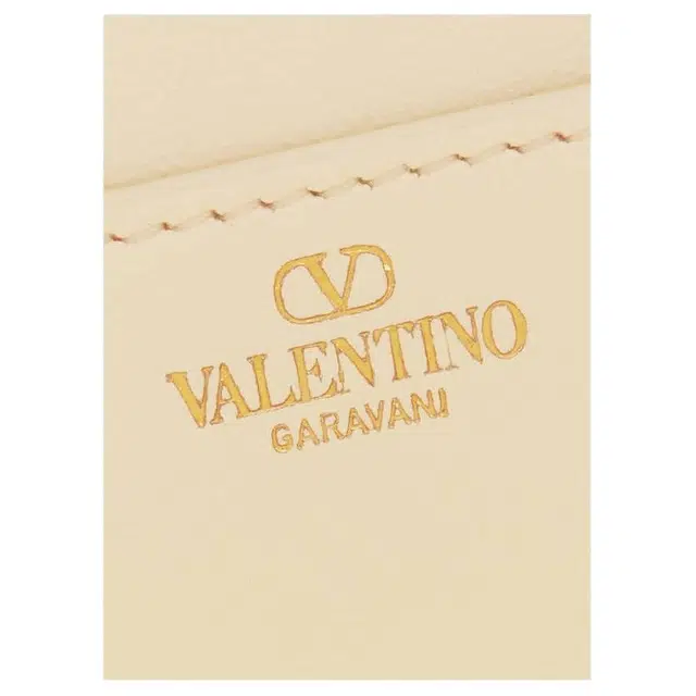 Valentino CARRY SECRETS