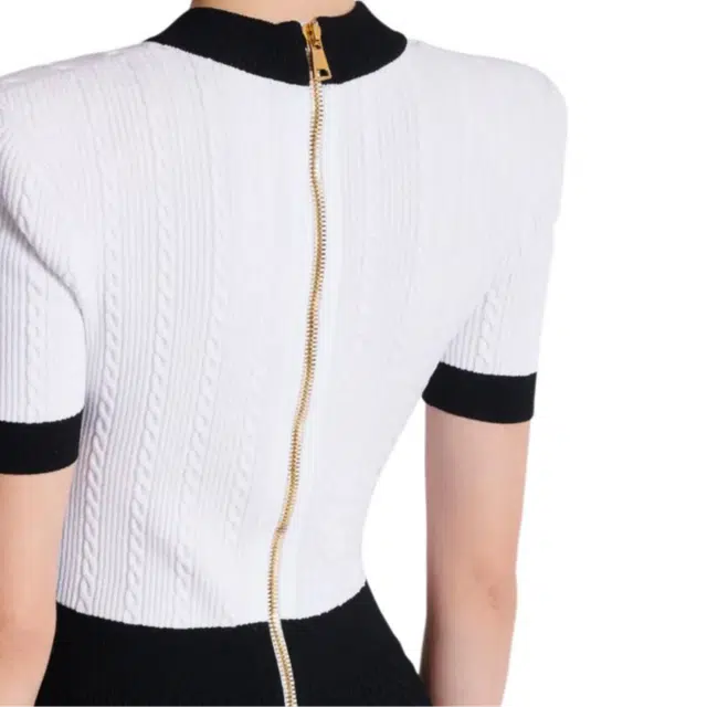 BALMAIN SS25 V