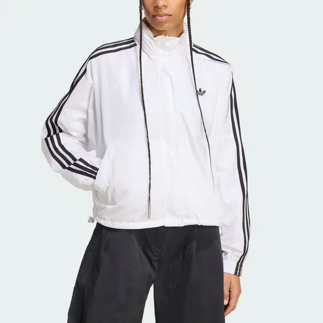 adidas originals ADICOLOR SS25 WOVEN WINDBREAKER logo