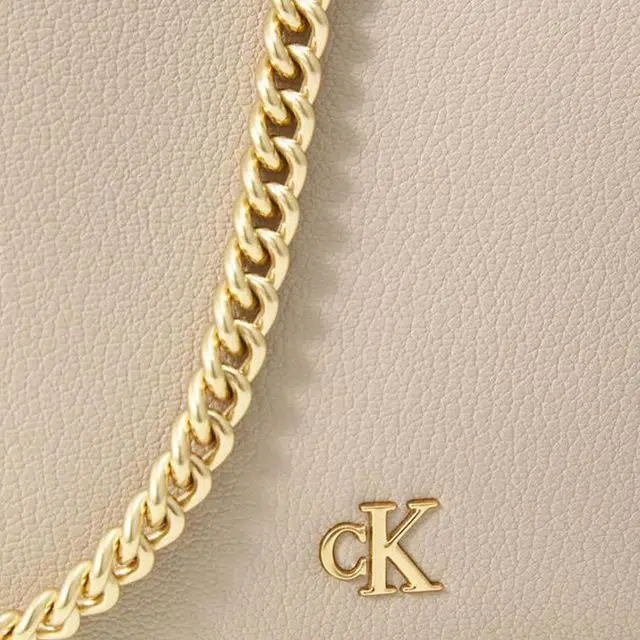 CALVIN KLEIN