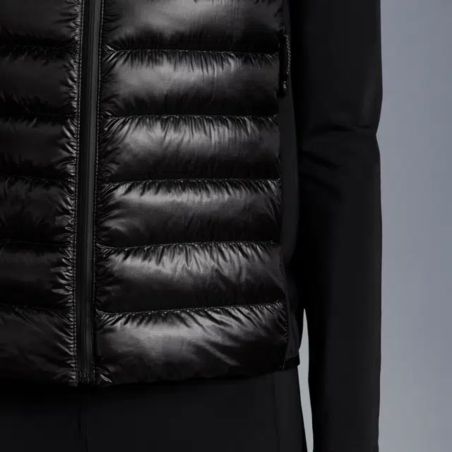Moncler FW21 Spicules Logo