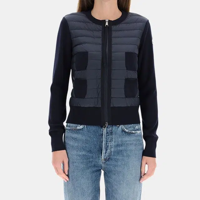 Moncler FW21 Logo