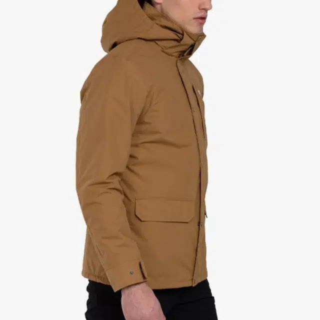 THE NORTH FACE