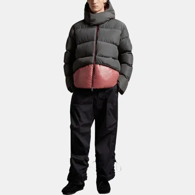 Moncler FW22 Logo