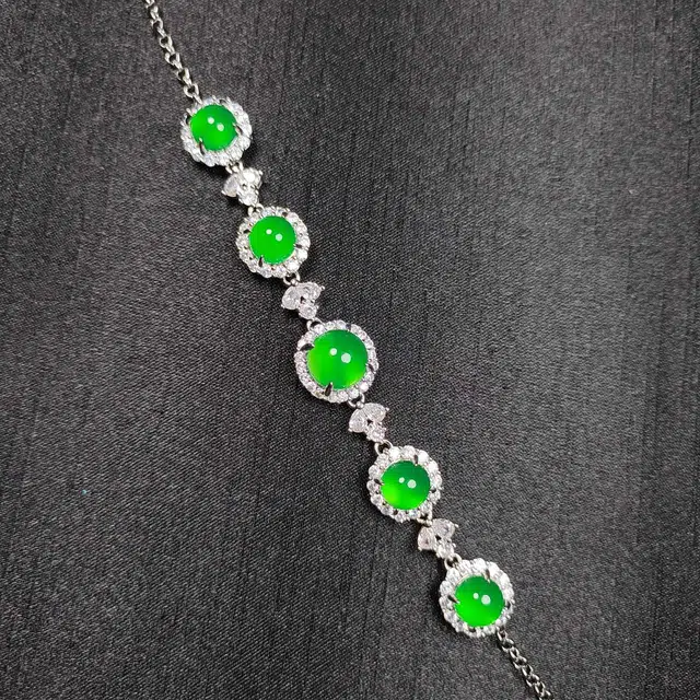 识恩 薄荷冰爱丽丝多子多福 新中式轻奢高级感国潮复古风＃好运 精致简约时尚气质优雅温婉小众设计 玉髓 手链 女款