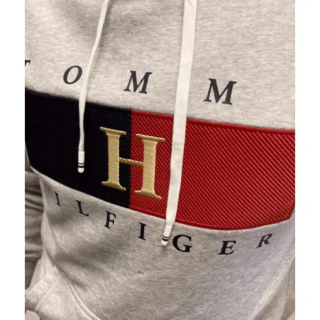 Tommy Hilfiger