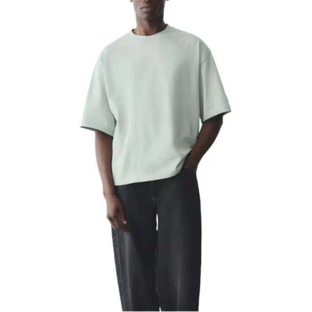 HM T