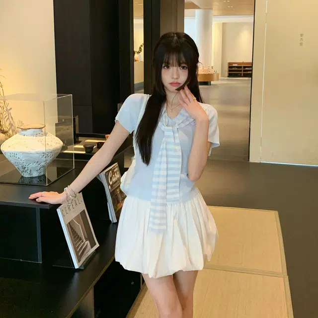 Kiki Clothing Boutique v T