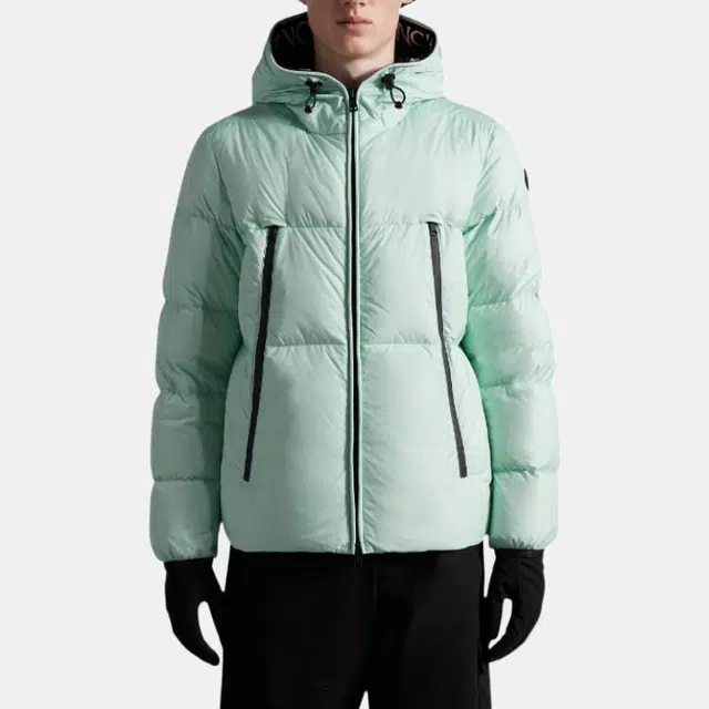 Moncler FW22 logo