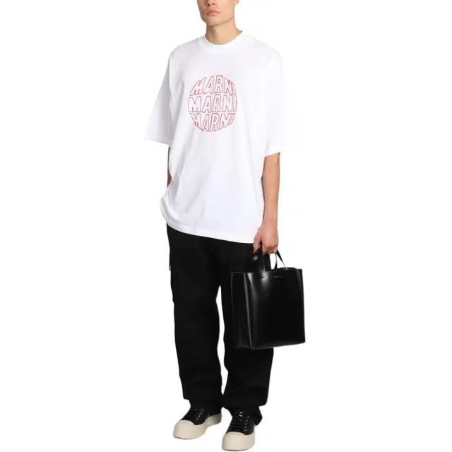 MARNI T