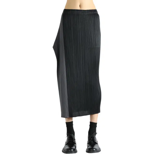 PLEATS PLEASE ISSEY MIYAKE FW25