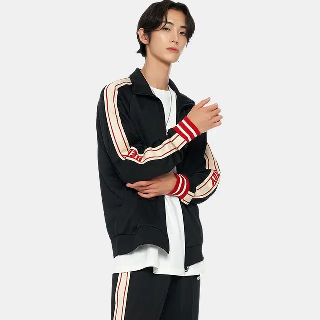 NERDY FW22 Logo tape