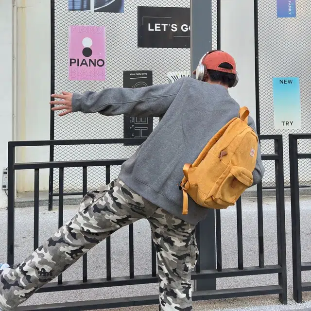 Lee
