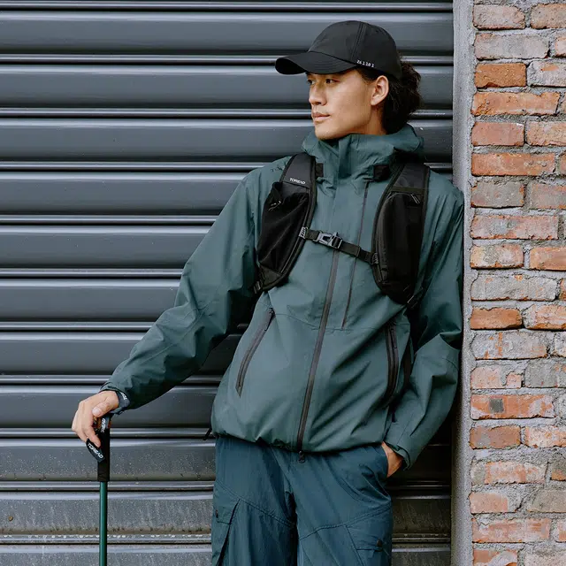 探路者  城市户外系列 徒步登山舒适  防水防风透气耐磨保暖冲锋衣 男款