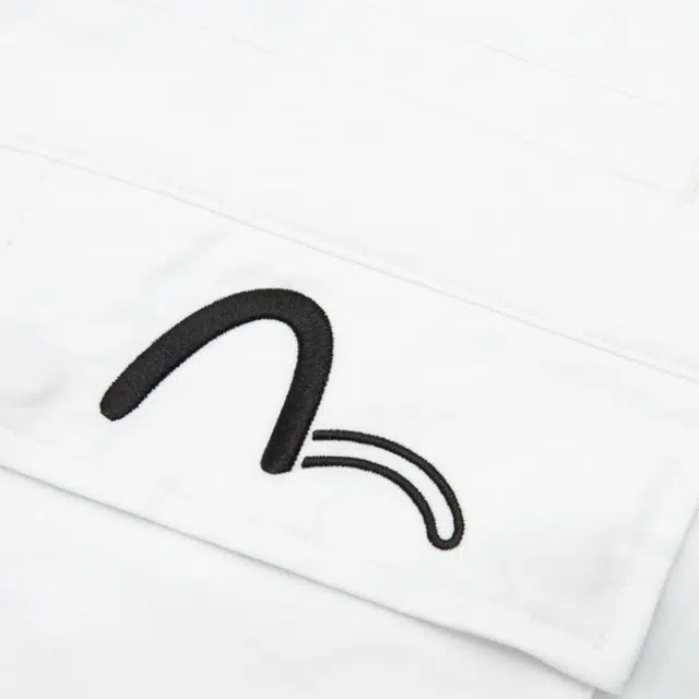 EVISU AW22 Logo