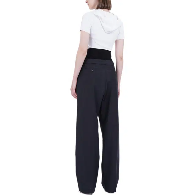 Alaia T
