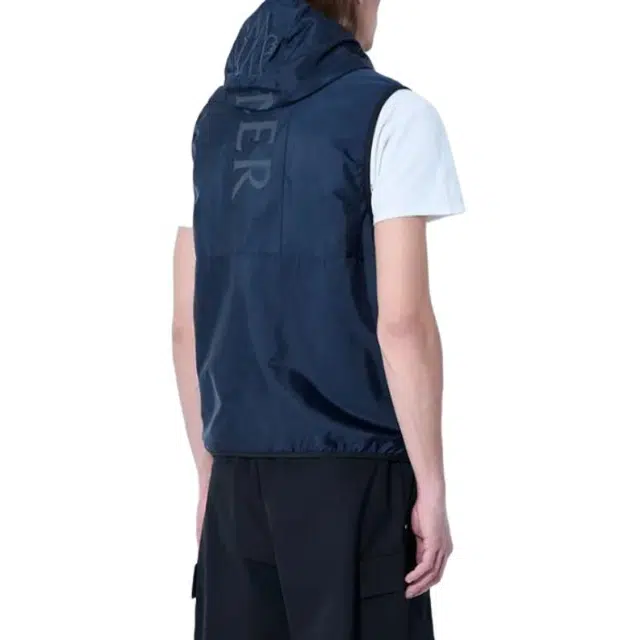 Moncler SS25 Moretan