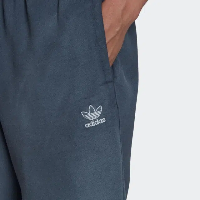 adidas originals Essentials+ Made With Nature Logo