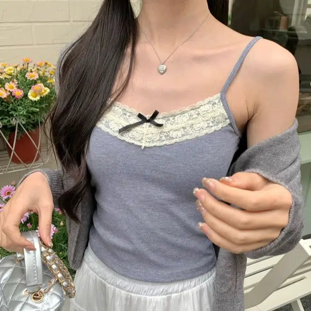 御茶家 辣妹纯欲风蝴蝶结蕾丝拼接带胸垫修身上衣细吊带 女款