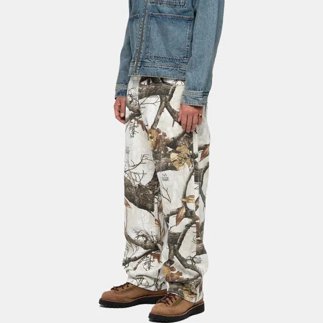 Stussy FW23 BIG OL' JEAN REALTREE EDGE