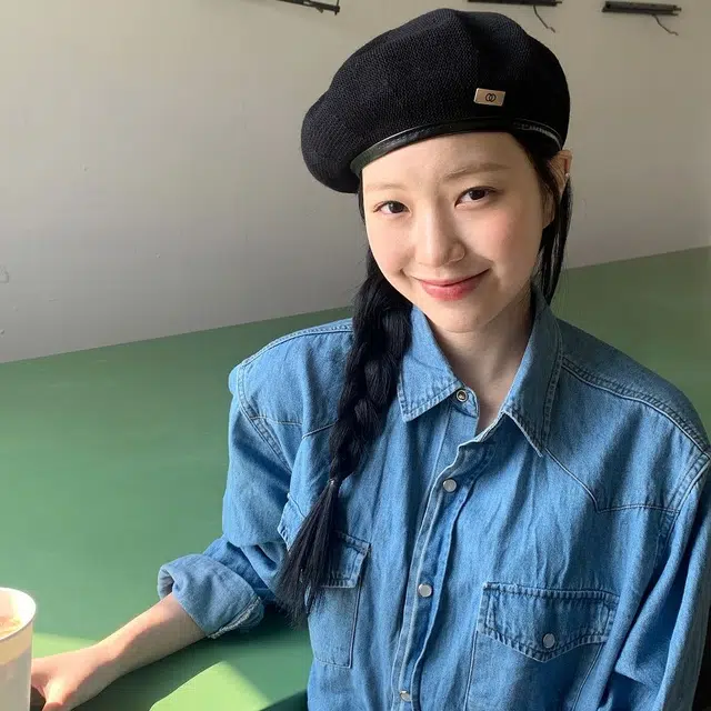 【通勤出街百搭必备】 攸委 韩系大头围显脸小皮边金属标贝雷帽女秋冬季保暖舒适 锦纶 学生小香风时尚黑色画家帽子蓓蕾帽潮 女款