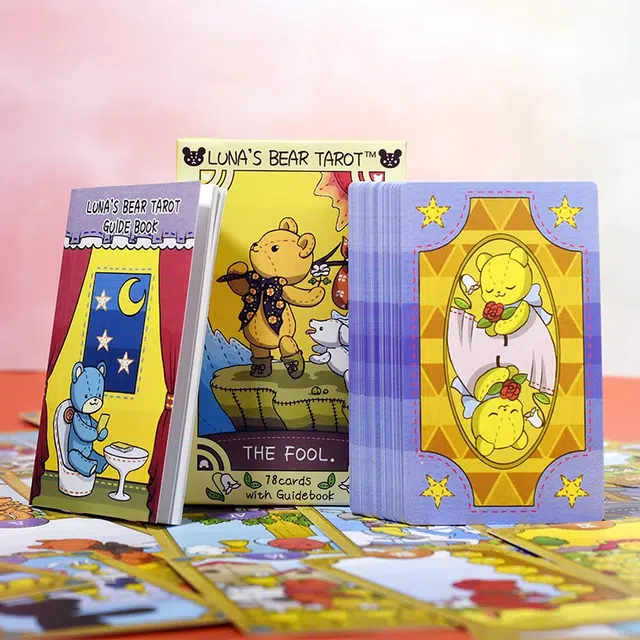 LUNAS BEAR TAROT