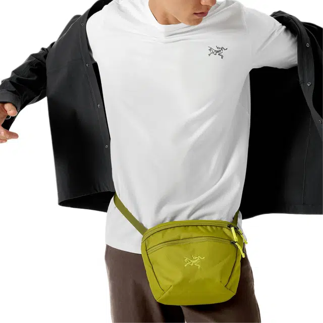 Arcteryx Mantis 2 Logo