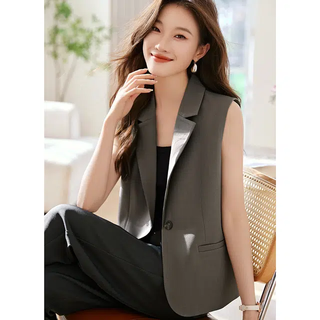 沫晗依美 纯色后开衩休闲马甲 女款 灰色