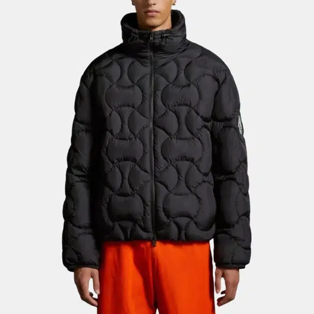 Moncler Hatysa Short Down Jacket