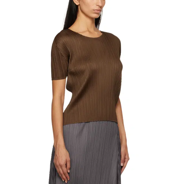 PLEATS PLEASE ISSEY MIYAKE T