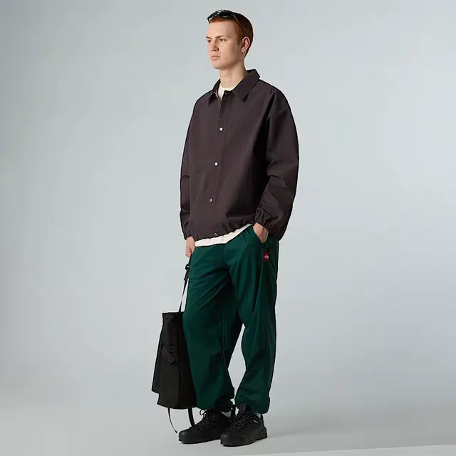 THE NORTH FACE Dryvent SS25 Redbox Coaches logo