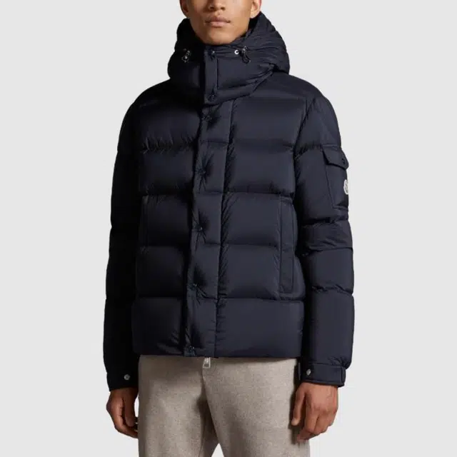 Moncler Vezere Short Down Jacket Navy