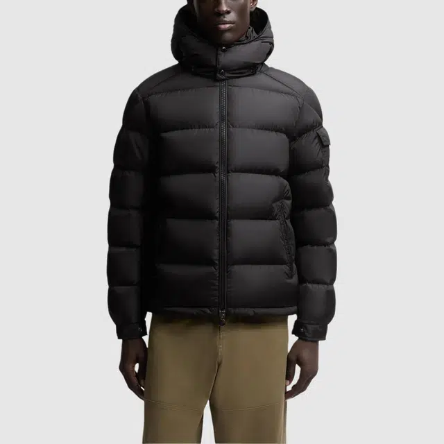 Moncler FW25 logo