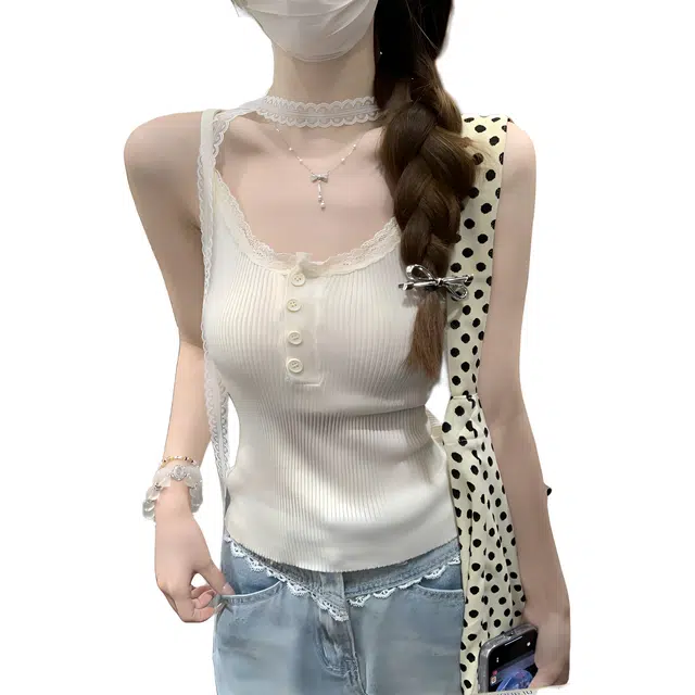 沐晓欣 夏季韩版纯欲蕾丝边纽扣设计感针织吊带上衣背心 女款