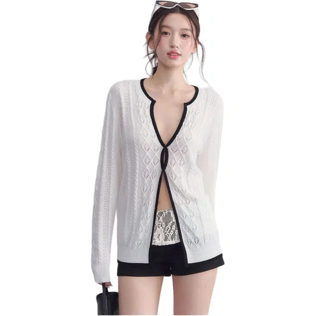 Kiki Clothing Boutique V