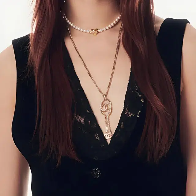 CHANEL