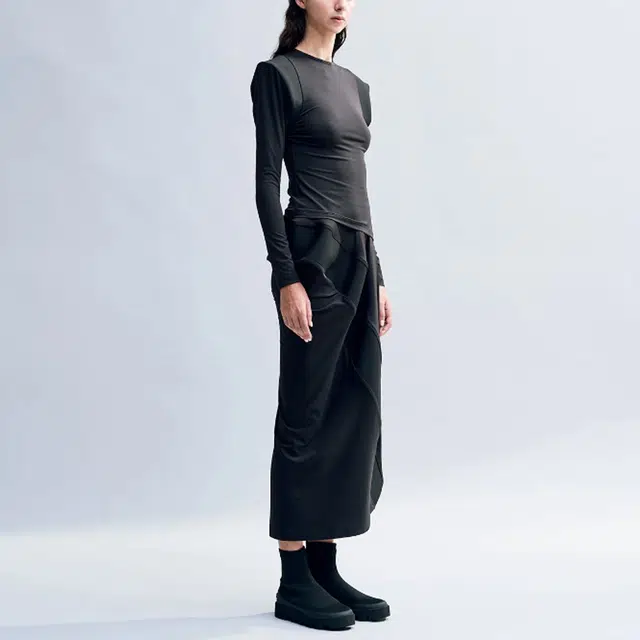 ISSEY MIYAKE SS23 T