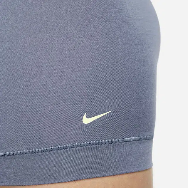 Nike Dri-FIT ReLuxe Logo 2