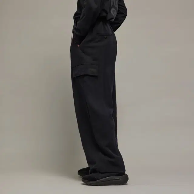 Y-3