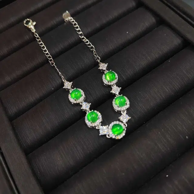 识恩 薄荷冰爱丽丝多子多福 新中式轻奢高级感国潮复古风＃好运 精致简约时尚气质优雅温婉小众设计 玉髓 手链 女款