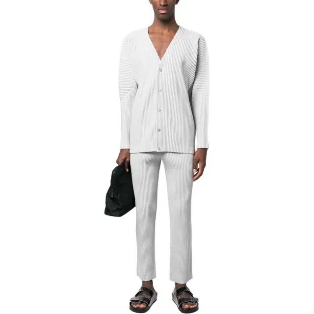 ISSEY MIYAKE V