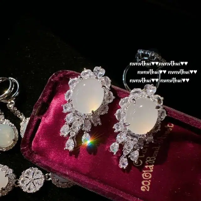 识恩 冰清玉洁#好运#好运 玉髓 耳环 女款