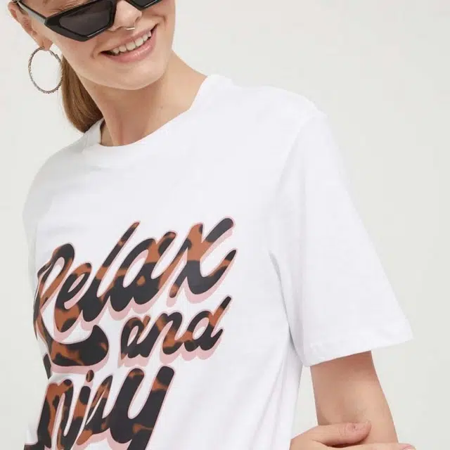 Converse T