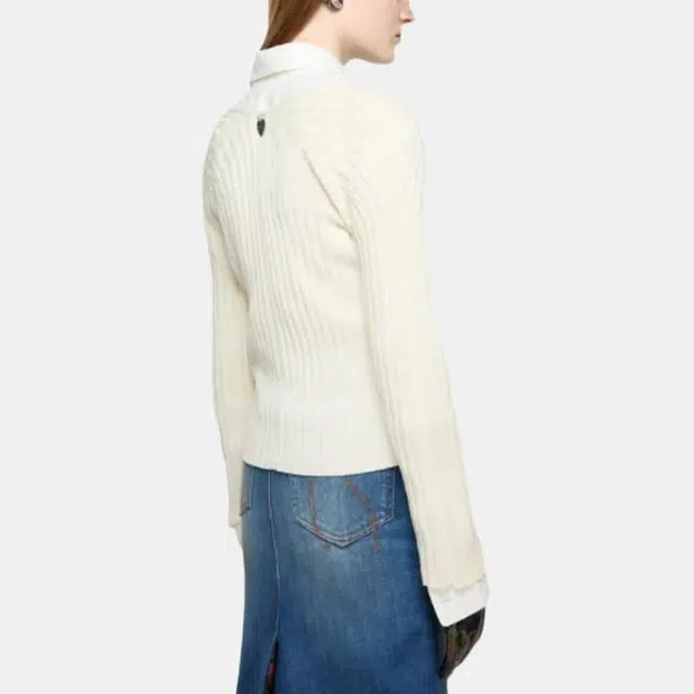 Acne Studios V