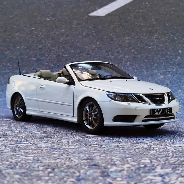 SAAB 9-3